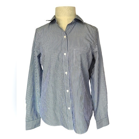 UNTUCKit Tops - UNTUCKit Blue & White Striped Button Down Shirt 100% Cottn size 6